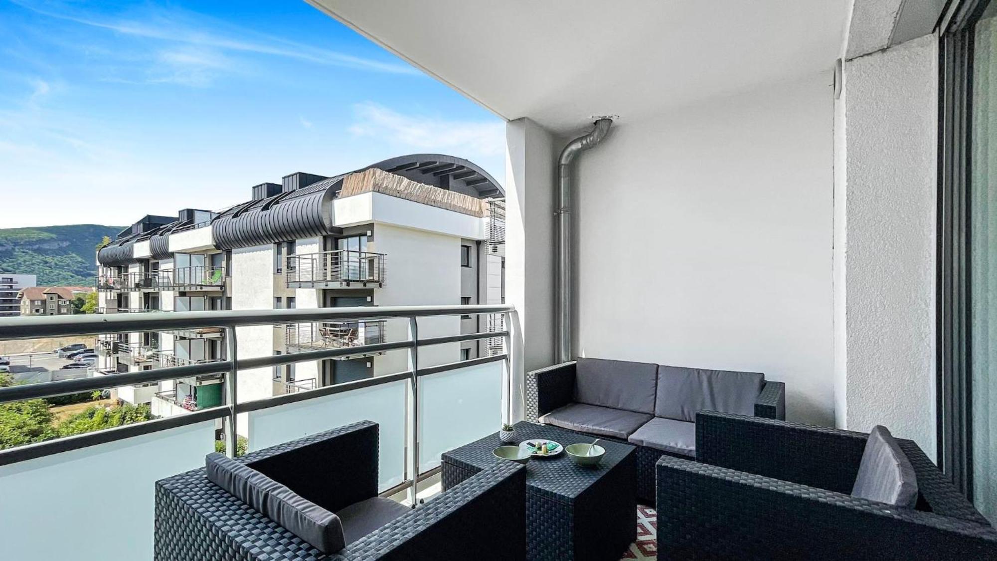 Homey Chloe - New - Parking Gratuit - Balcon Prive - Proche Geneve Annemasse Buitenkant foto